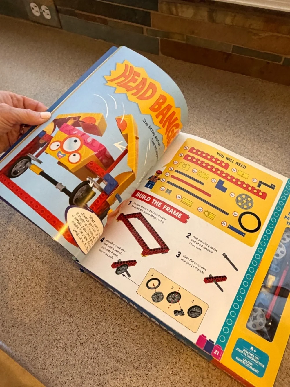 NIB! LEGO Gear Bots Book and Building Set